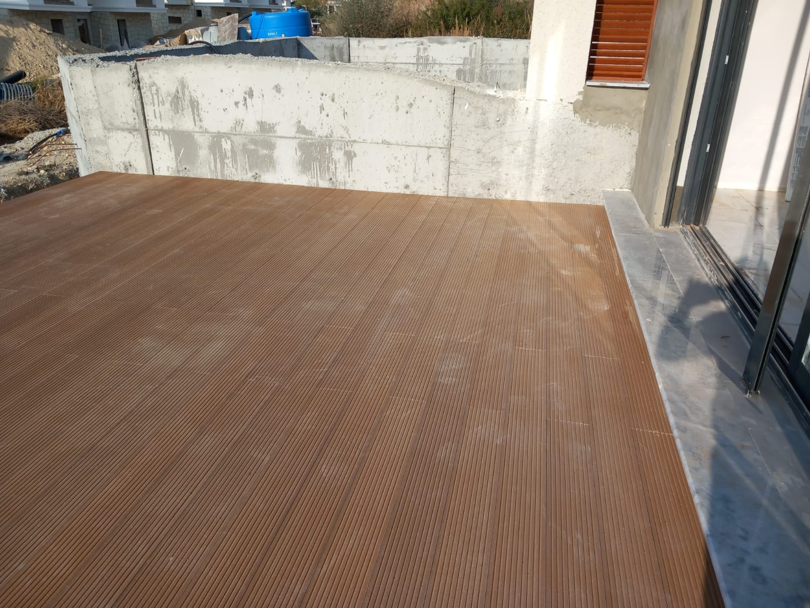 Balkon ve teras için kompozit deck